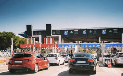 Autóval külföldre indulnál? – lista egy hosszabb útra